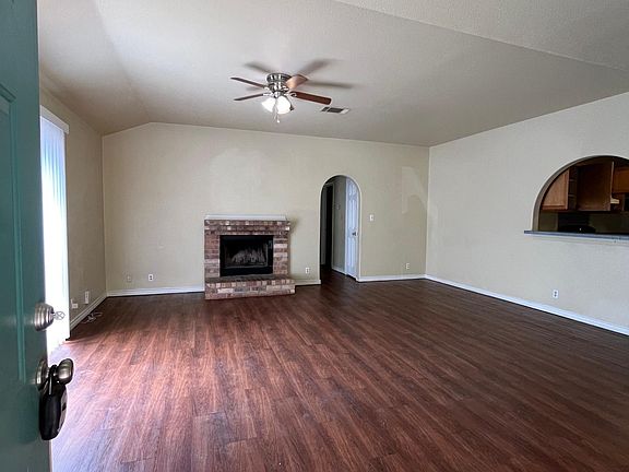 2nd image of 2628 Gwendolyn Ln APT A