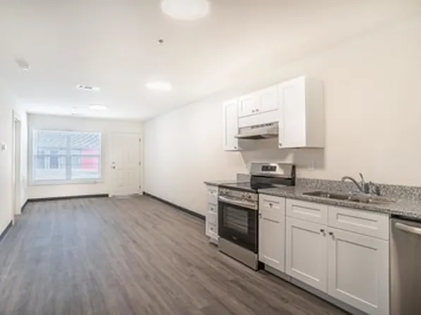 Creekside Studios, 8411 State Highway 204 #53dfc23a6, Jacksonville, AL 36265