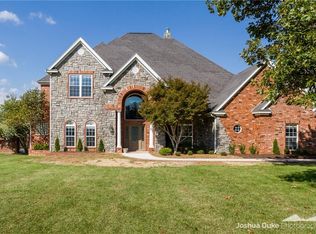 4166 E Ashley Ln #1011, Fayetteville, AR 72701