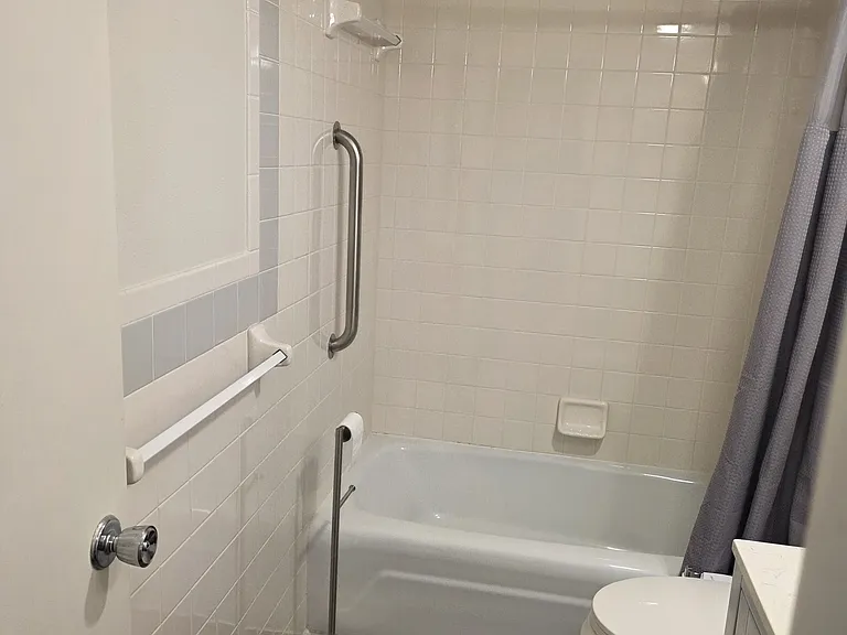 507 Plaza Seville Ct #14 — Photo 41