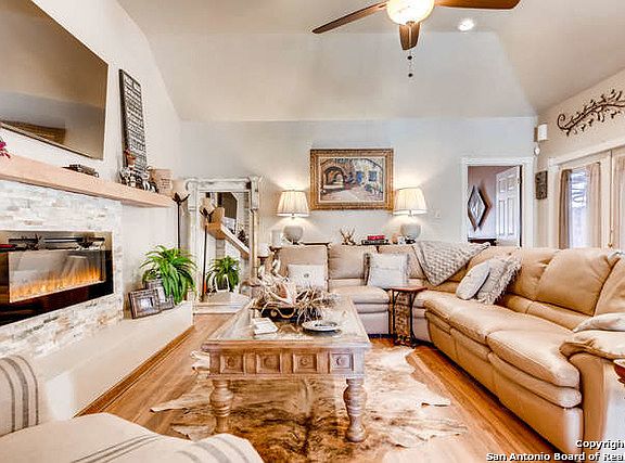 4th image of 2515 Chestnut Bnd