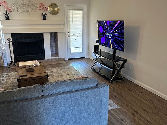 5th image of 4214 W Plantation St