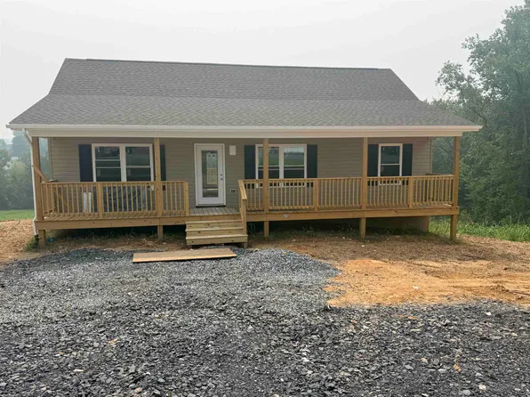 235 Holly Hl, Saint Broadway, VA 22815