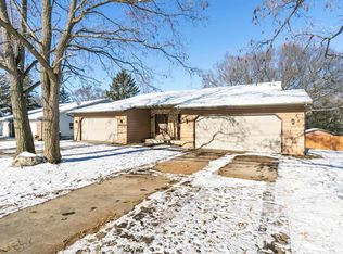 2905 Humboldt Rd, Green Bay, WI 54311
