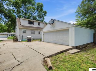 3600 Melrose Ave, Lincoln, NE 68506