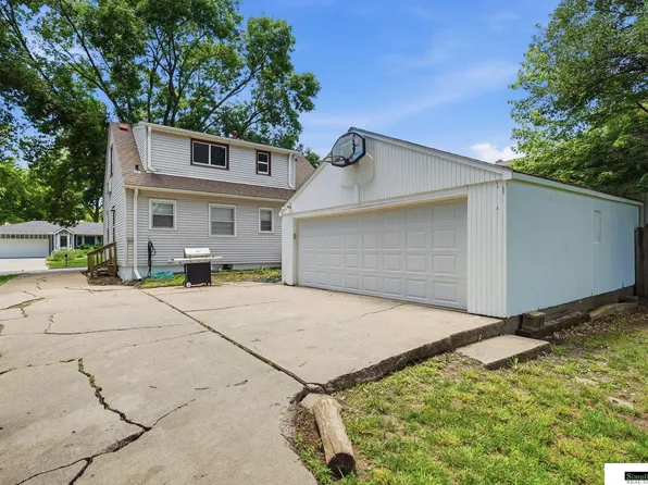 3600 Melrose Ave, Lincoln, NE 68506