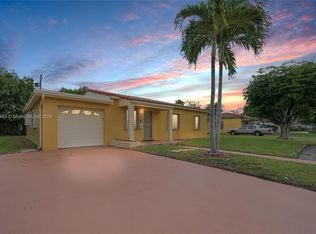 14841 Polk St, Miami, FL 33176