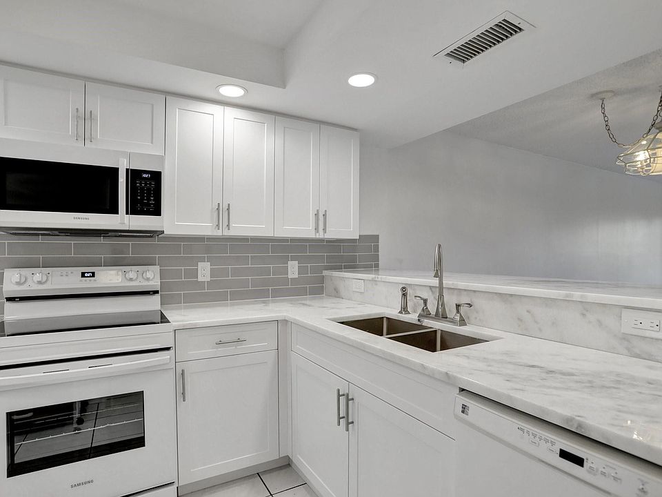 1st image of 5618 Coral Lake Drive #206