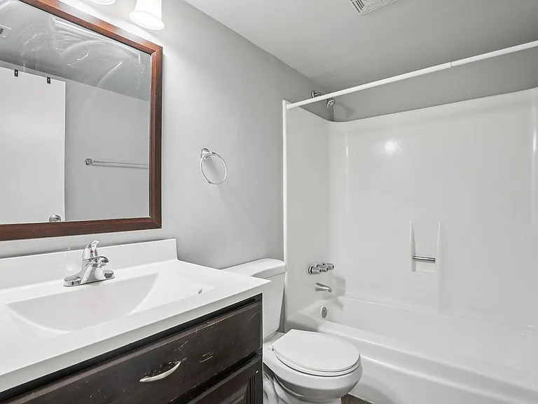 Aspen Apartments — Photo 10