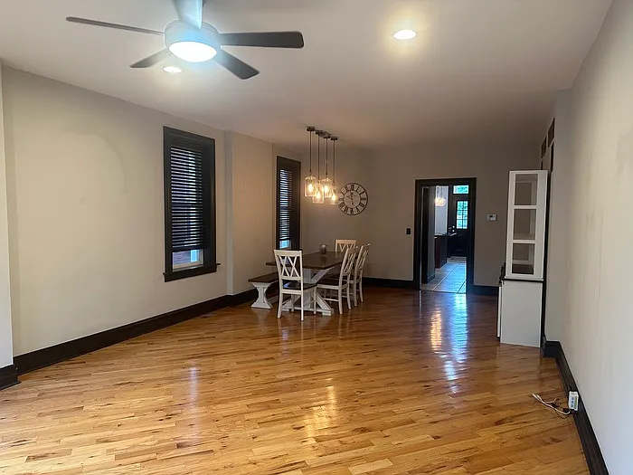 4249 Juniata St — Photo 3