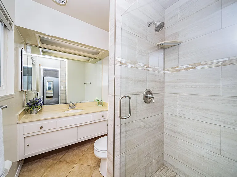 3747 Millikin Ave — Photo 21