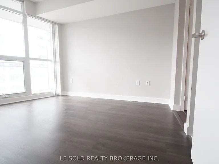 38 Dan Leckie Way #1205 — Photo 20