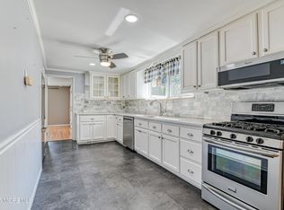 48 E Washington Ave, Atlantic Highlands, NJ 07716