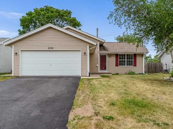 8738 Victory Ln, Machesney Park, IL 61115