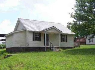 416 Days Rd, Lafayette, TN 37083