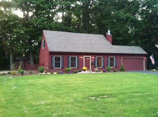 634 Top Ridge Dr, Albany, NY 12203