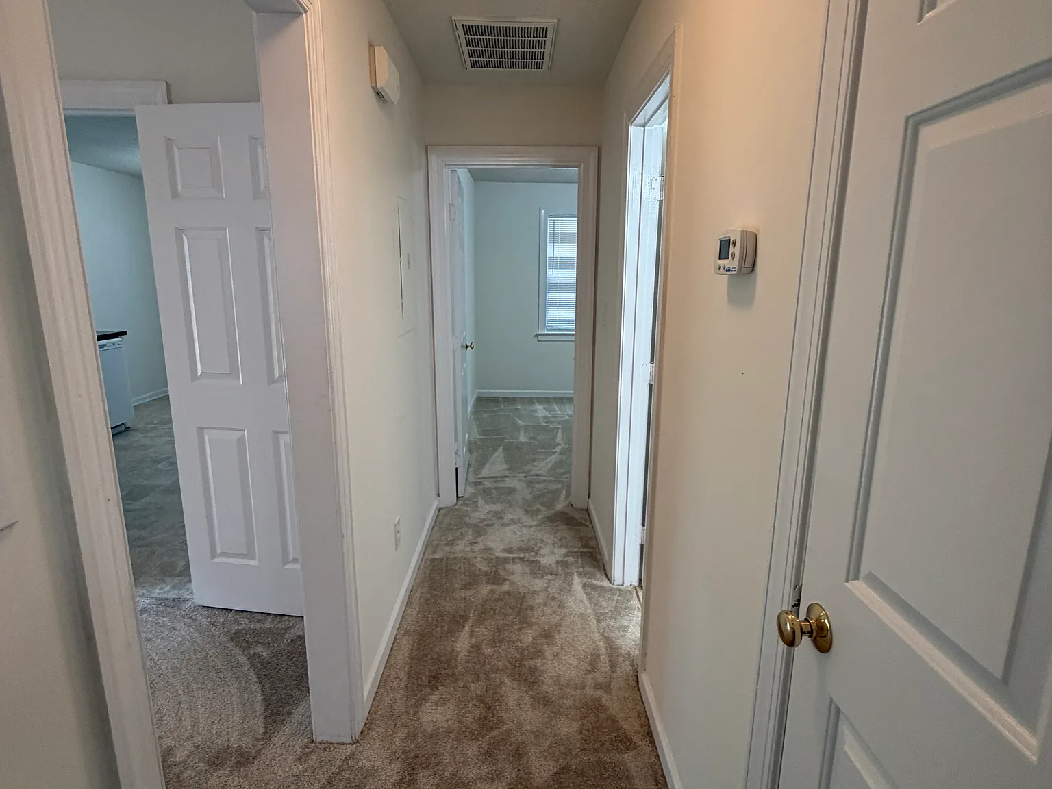 2 bed, 850 sqft, $995 — Photo 4