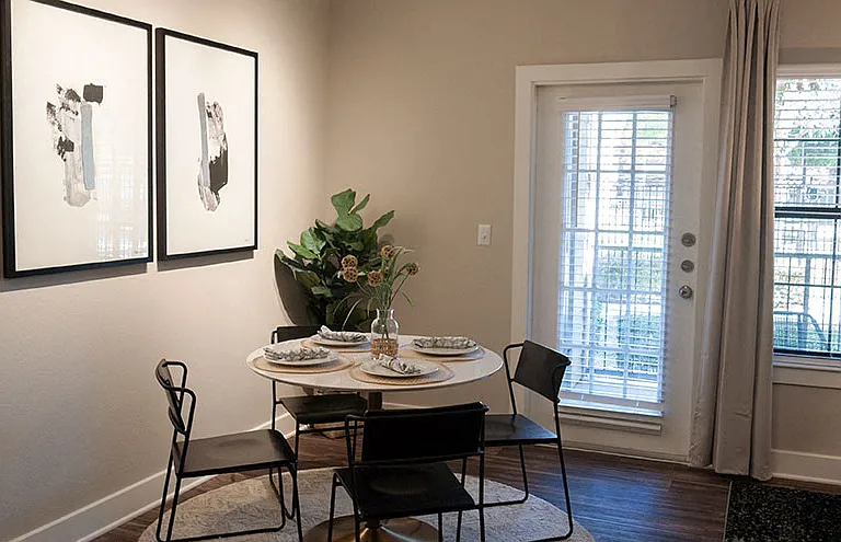 Estates at Vista Ridge Apartments — Photo 9