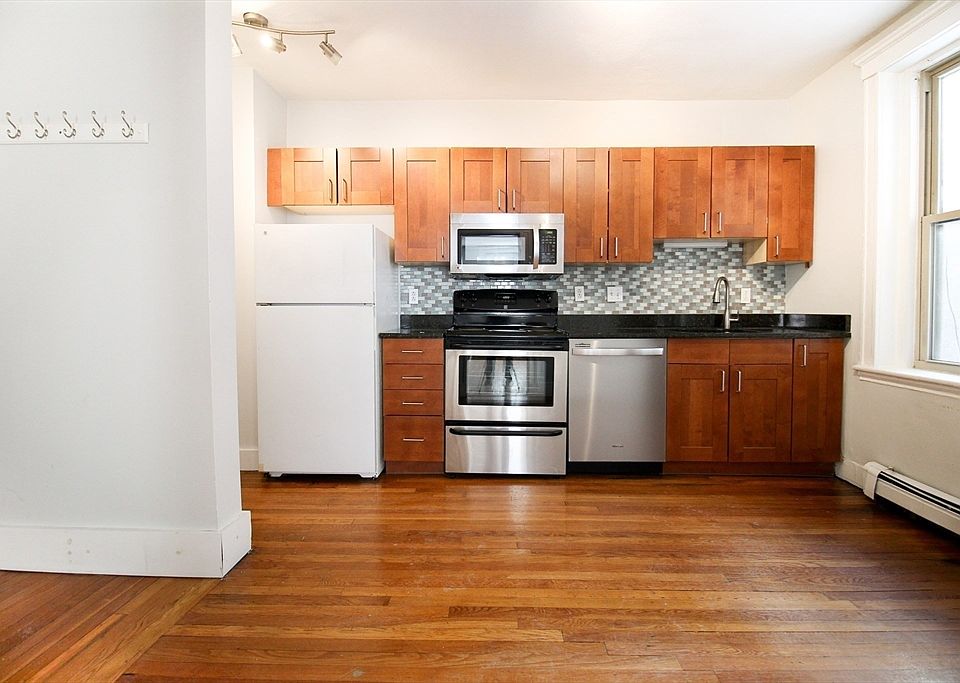 1st image of 32 Ransom Rd APT 4