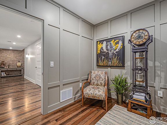 4th image of 221 E Mountain Ave #419