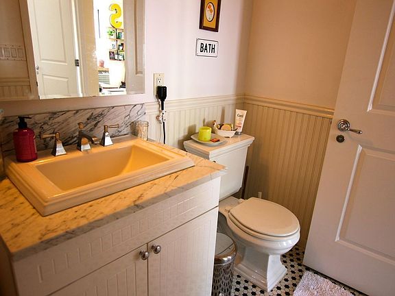 5th image of 250 14th St APT 4A