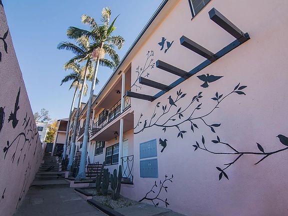 2nd image of 840 N Coronado St APT 1