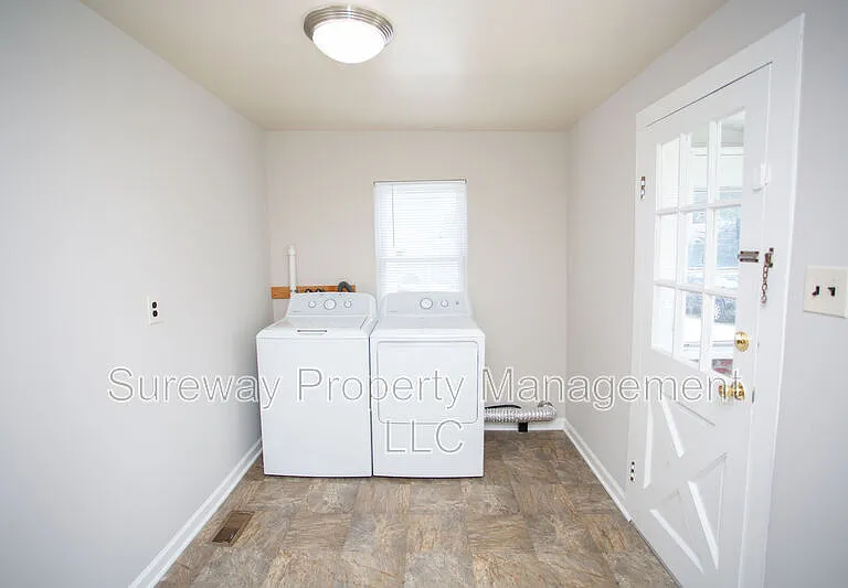 509 S Main St #B — Photo 19