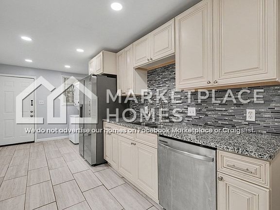 5th image of 23 Bisbee Ave SE #A
