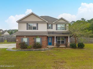 12116 Sargent Cherry Dr, Ocean Springs, MS 39565