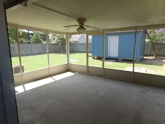 3rd image of 601 Hickory Hollow Cir