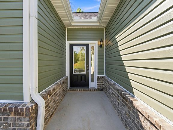 2nd image of 4480 Rivercliffs Way