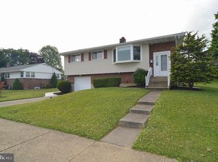 312 Somerset St, Fleetwood, PA 19522