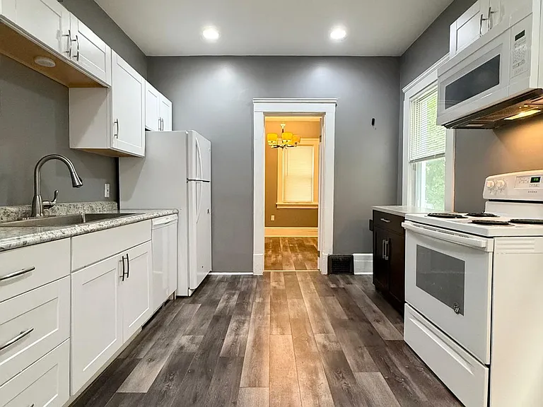 6719 Bridge Ave #2 — Photo 31