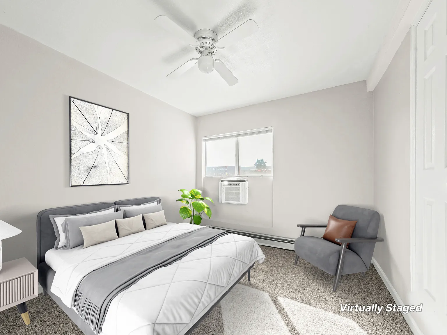 Montego Apartments — Photo 4