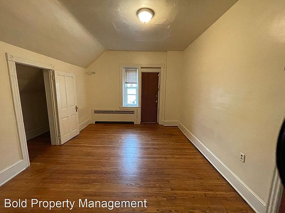 3rd image of 1220 Perkiomen Ave #9