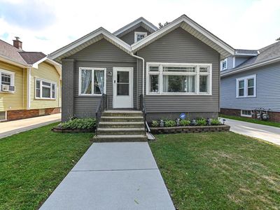 1009 Monroe AVENUE, Racine, WI, 53405