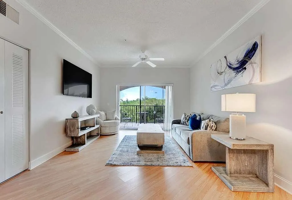 2 bed, 2.0 bath, 1131 sqft, $3,500 — Photo 1