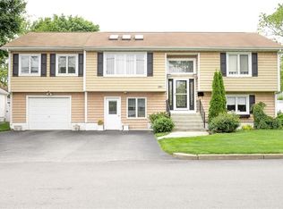 290 E View Ave, Cranston, RI 02920