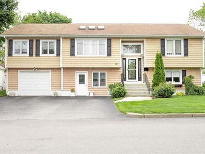 290 E View Ave, Cranston, RI, 02920