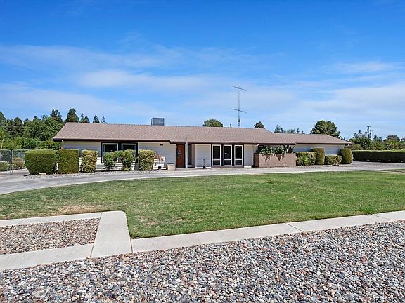 2nd image of 12443 Mesa Dr