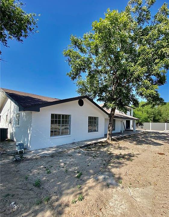 1st image of 310 Chayo St