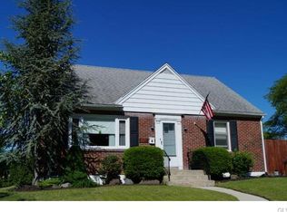 1520 Laubach Ave, Northampton, PA 18067