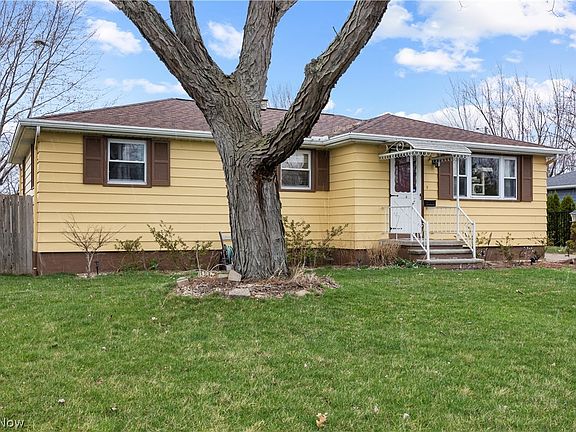 2nd image of 1808 W 42nd St