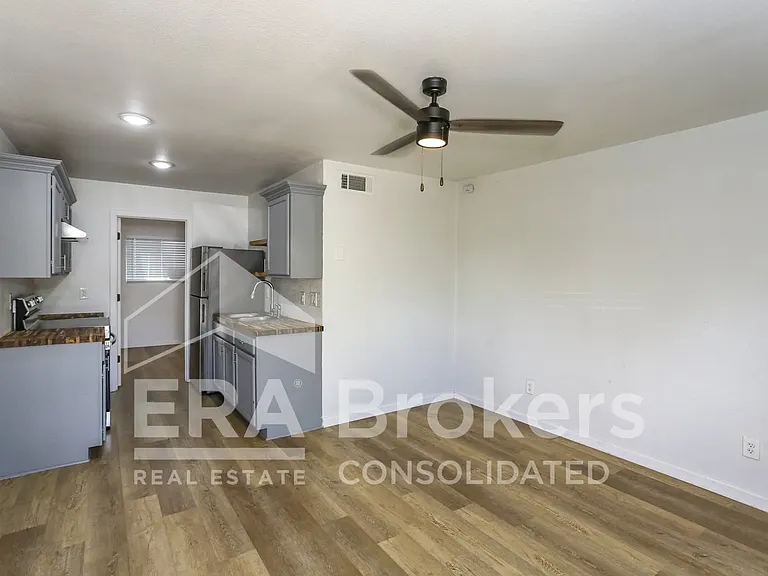 614 Adams Ave #1 — Photo 3