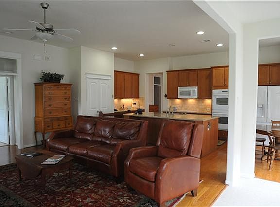 3rd image of 14431 Gleaming Rose Dr