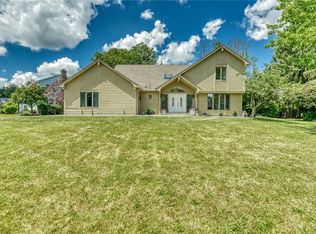 28 Palcham Dr, Rochester, NY 14618