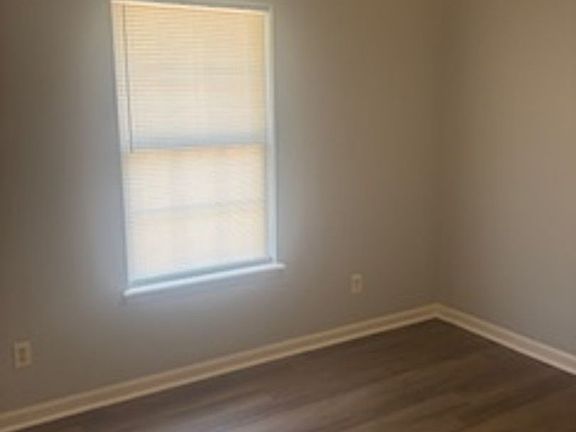 3rd image of 1410 Standard Village Cir