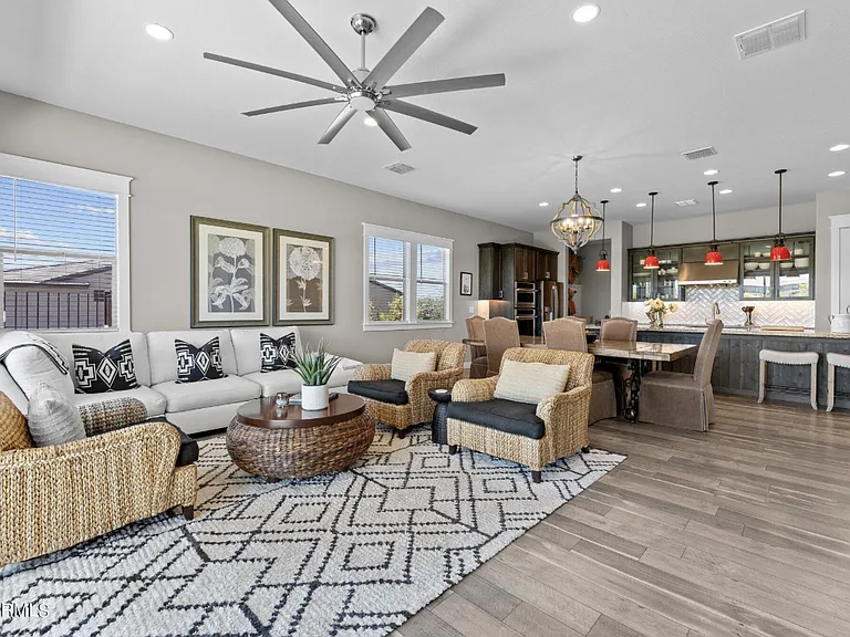4295 Sawbuck Way — Photo 4