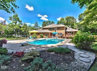 151 Bugg Hill Rd, Monroe, CT 06468