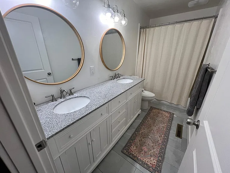 1451 Lynnwood Ave — Photo 10